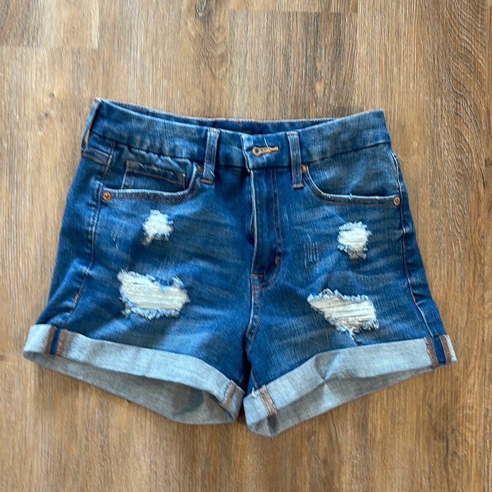 Curvy jean shorts from Aeropostale!